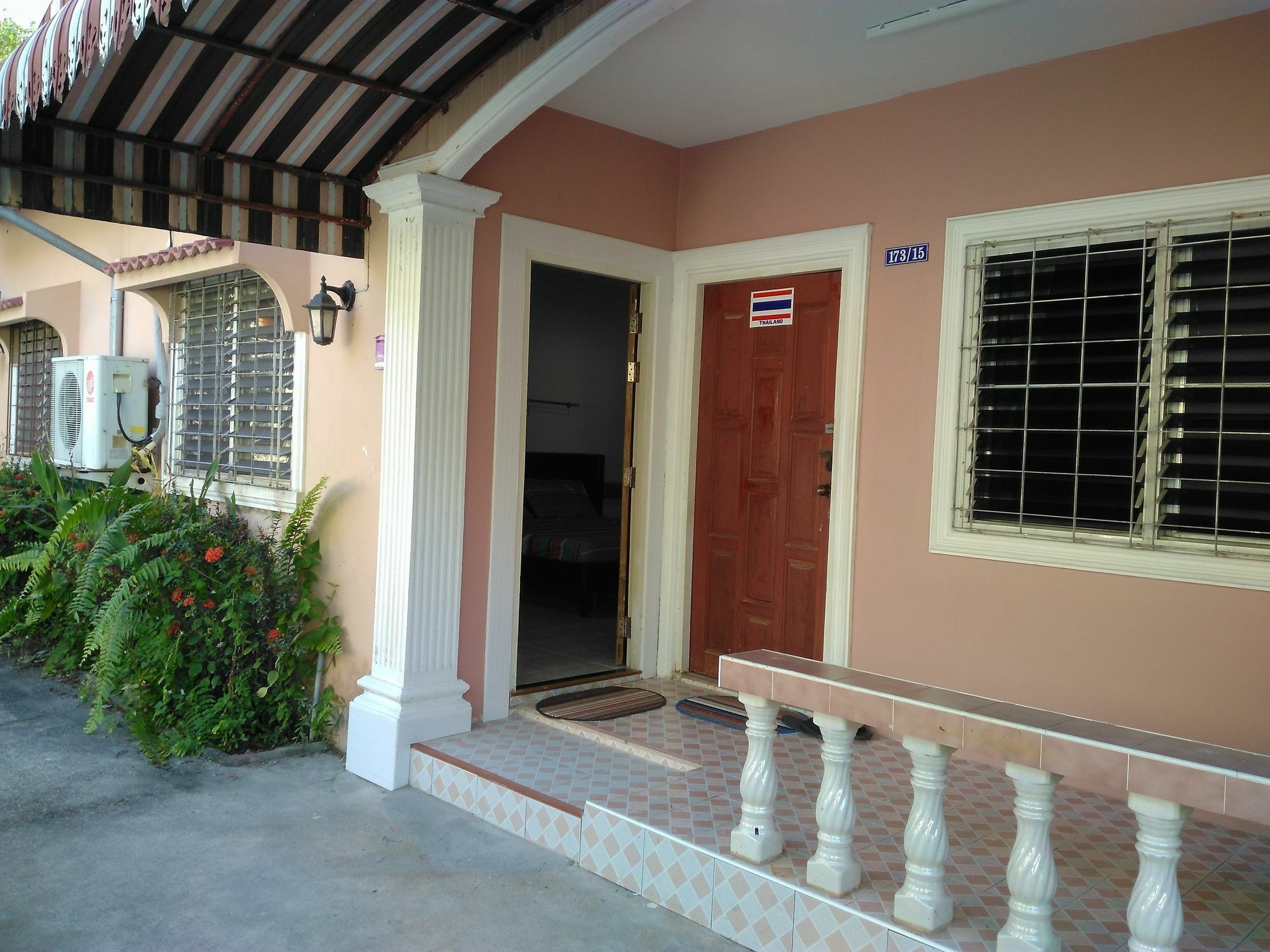 Lägenhet With Aircon Phuket